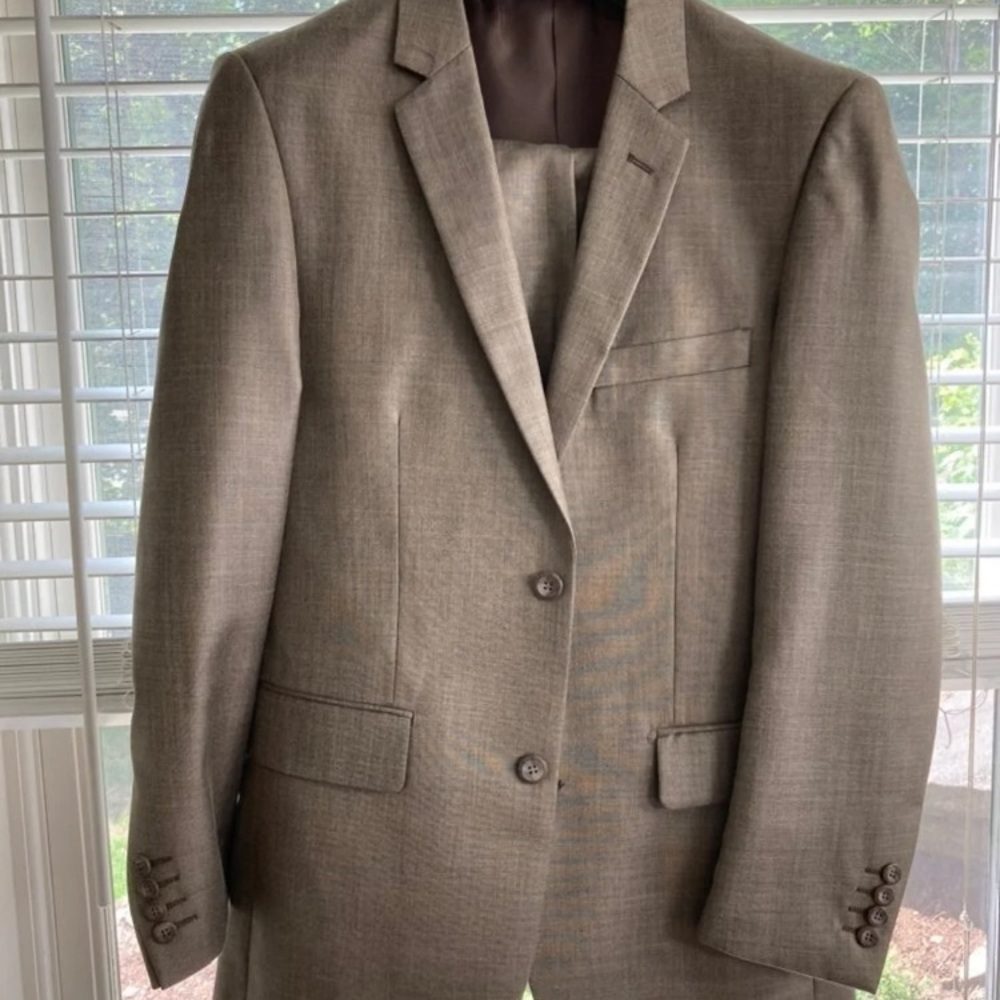 Men’s Suit